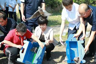 吴頔：这球输得说冤也不冤&对手确实有哨 但我们执行力不如对手